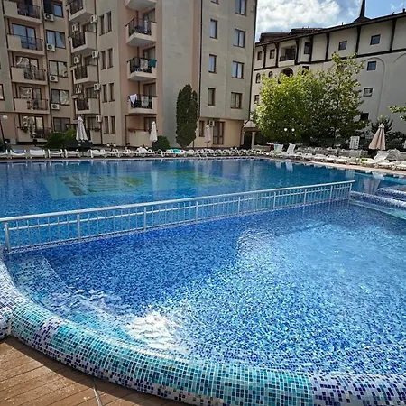 With Pool View * Sluneční pobřeží